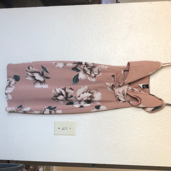 Mini dress - Picture 1 of 1